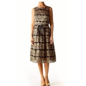 Jackie Jon lace party dress M 10